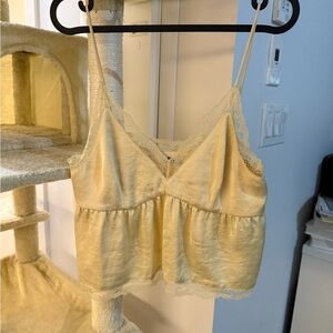 Aritzia Little Moon Cropped Lace Cami
